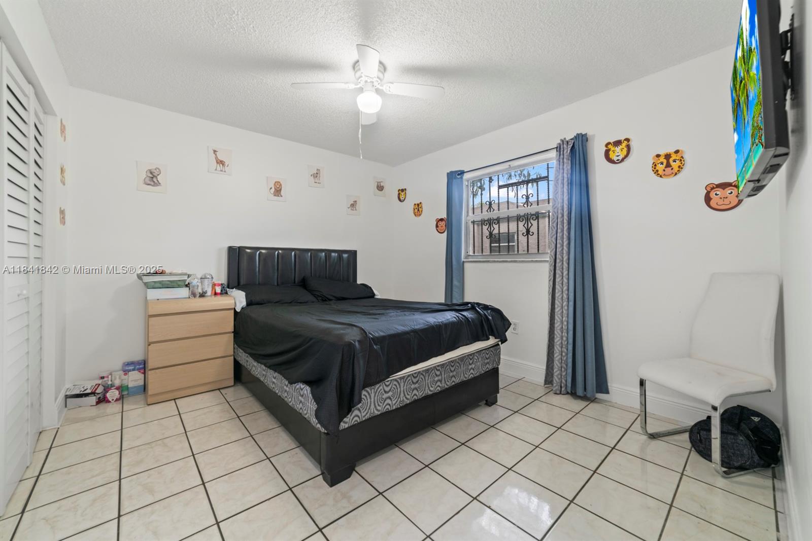 See details / 1690 sq. ft. $ 2025-08-08 0 Photo