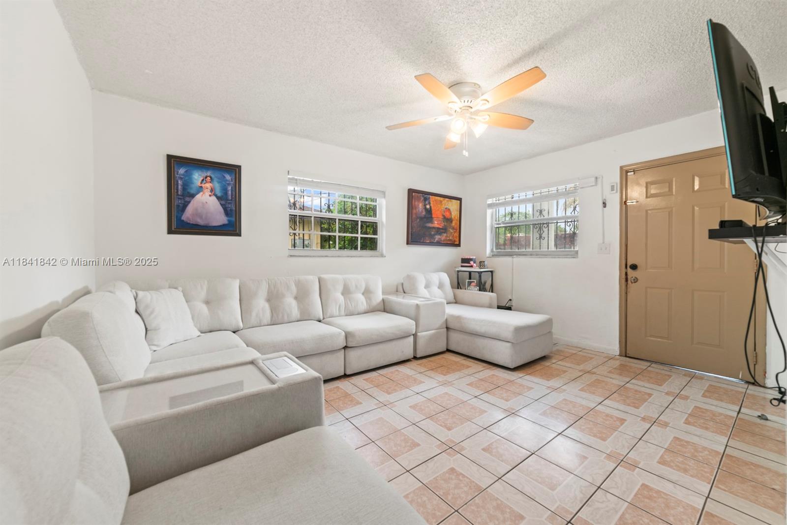 See details / 1690 sq. ft. $ 2025-08-08 0 Photo