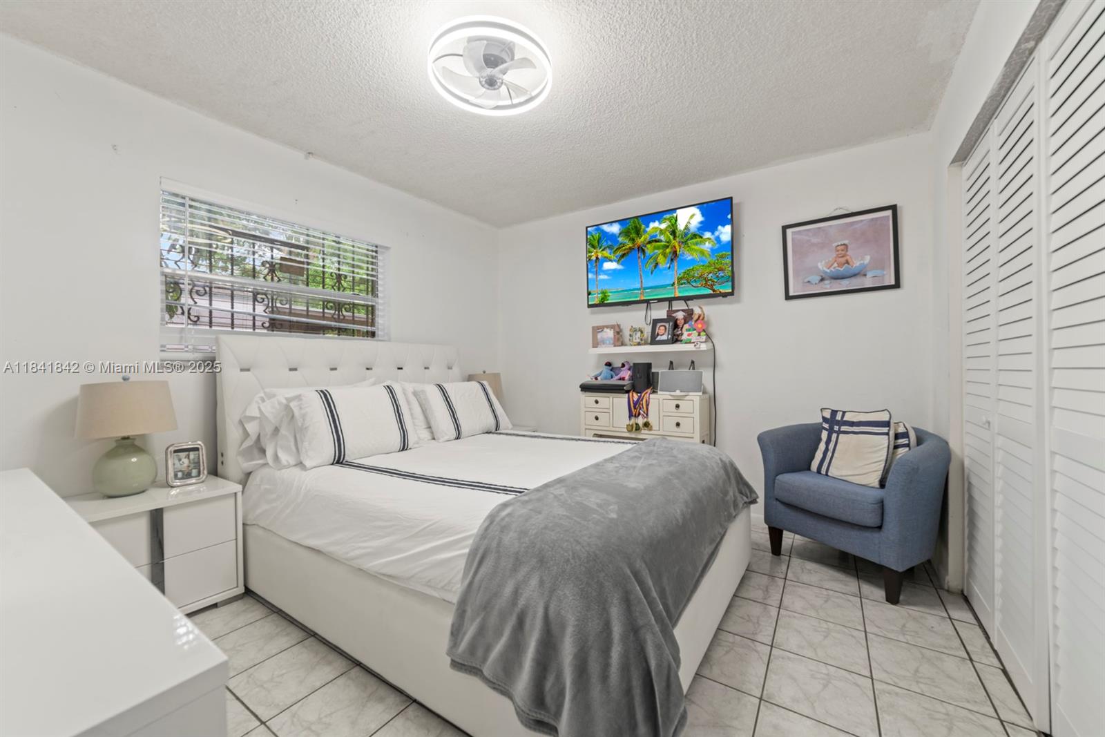 See details / 1690 sq. ft. $ 2025-08-08 0 Photo