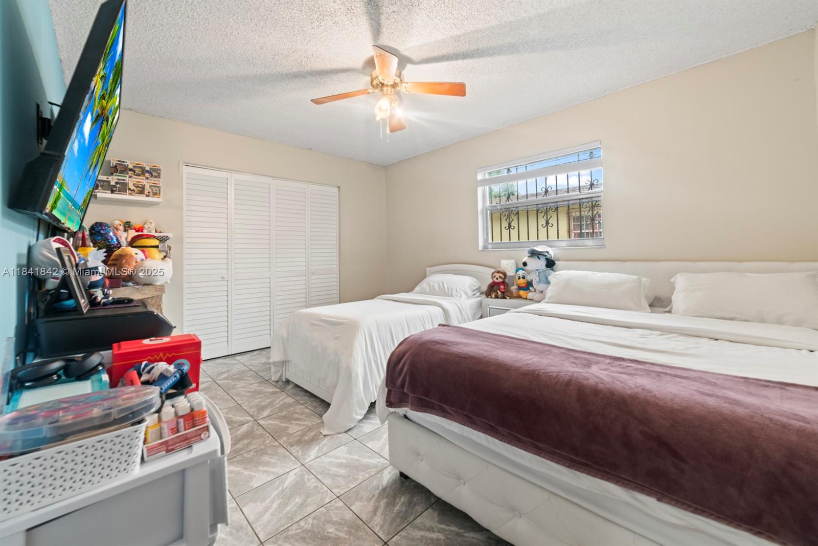 See details / 1690 sq. ft. $ 2025-08-08 0 Photo