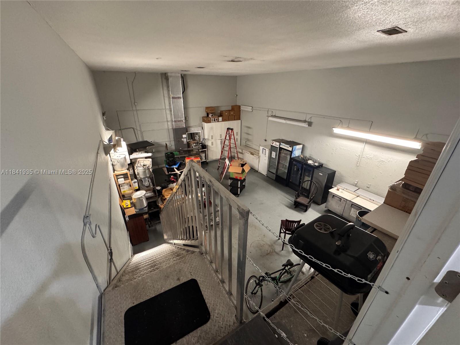 See details 903A / sq. ft. $ 2025-07-16 0 Photo