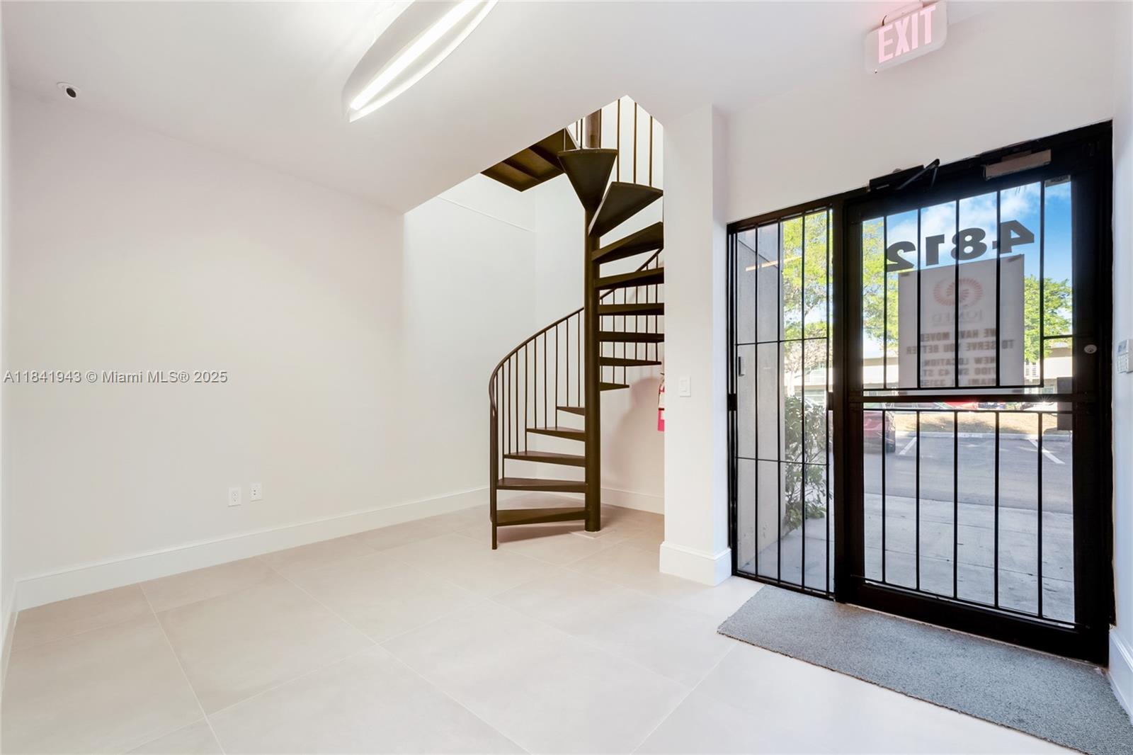 See details 3 / sq. ft. $ 2025-07-16 0 Photo
