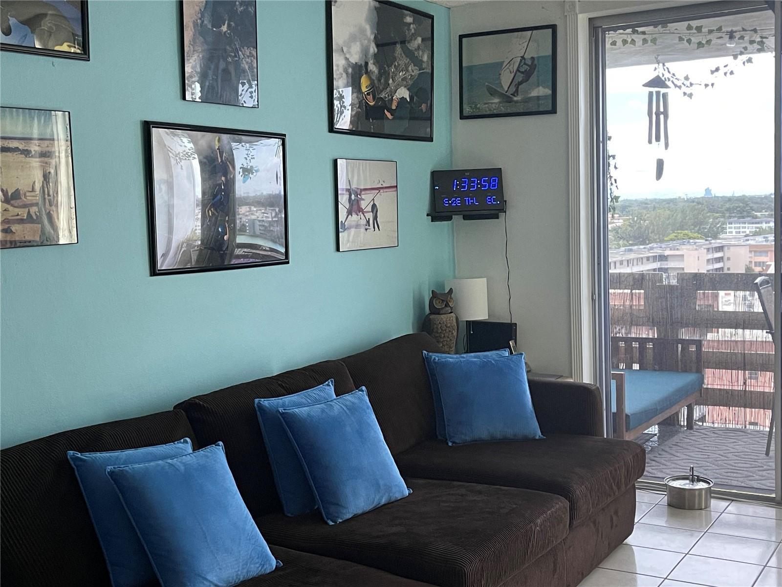 See details 988 2 / 2 1067 sq. ft. $ 2026-06-21 0 Photo