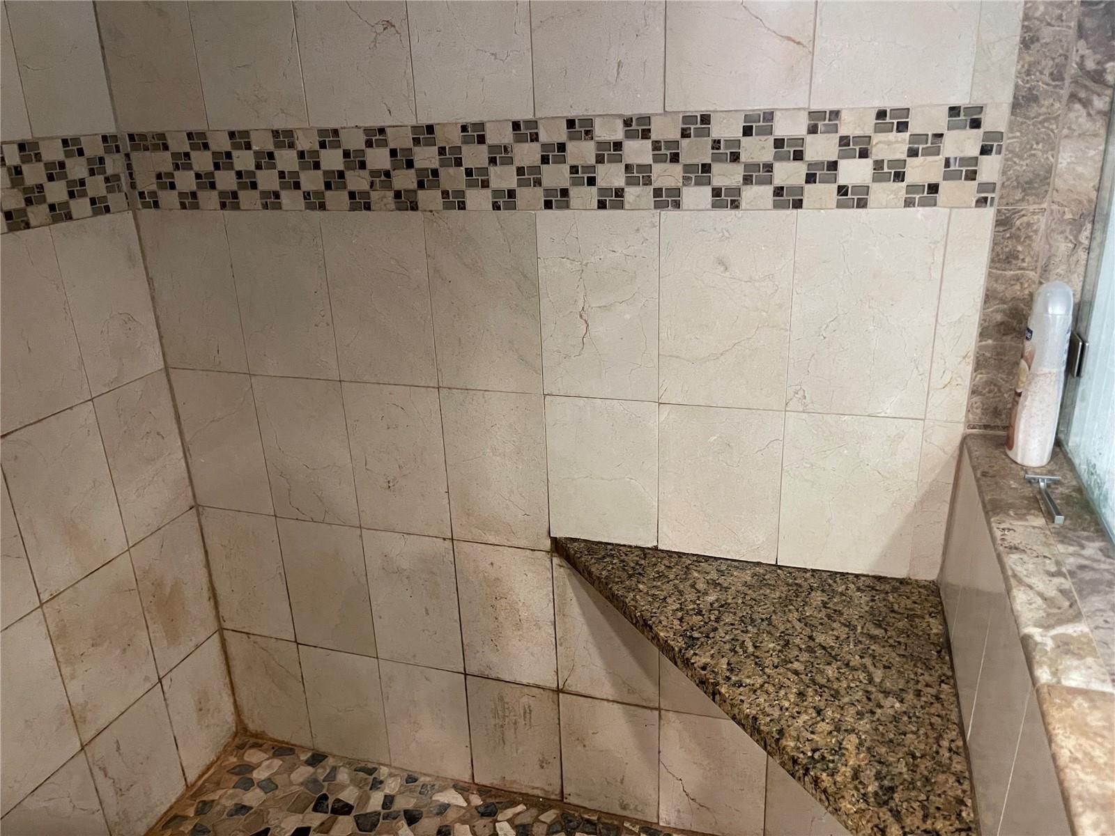 See details 988 2 / 2 1067 sq. ft. $ 2026-06-21 0 Photo