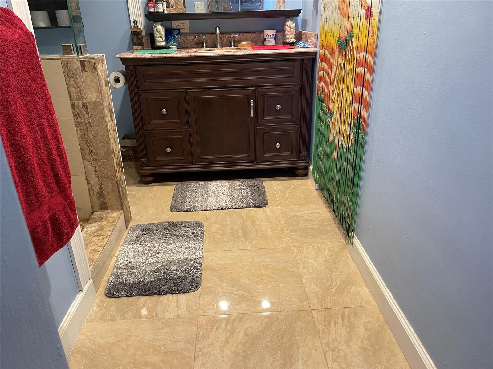 See details 988 2 / 2 1067 sq. ft. $ 2026-06-21 0 Photo