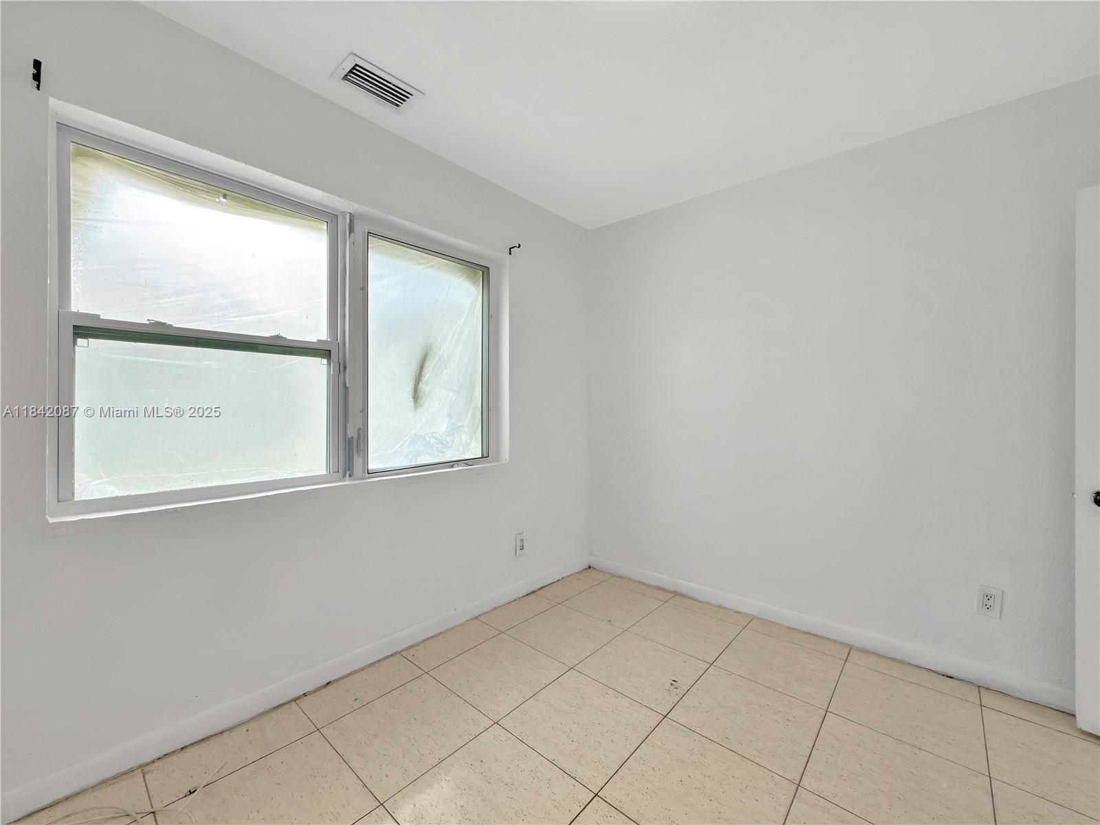 Ver detalles / 1342 sq. ft. $ 2025-07-17 0 foto