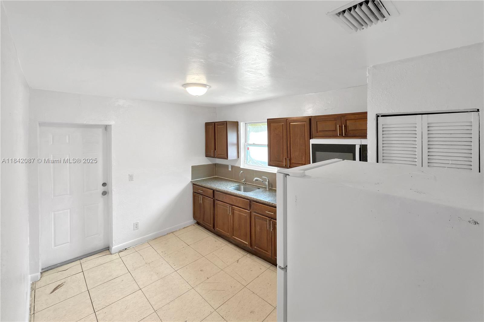 Ver detalles / 1342 sq. ft. $ 2025-07-17 0 foto