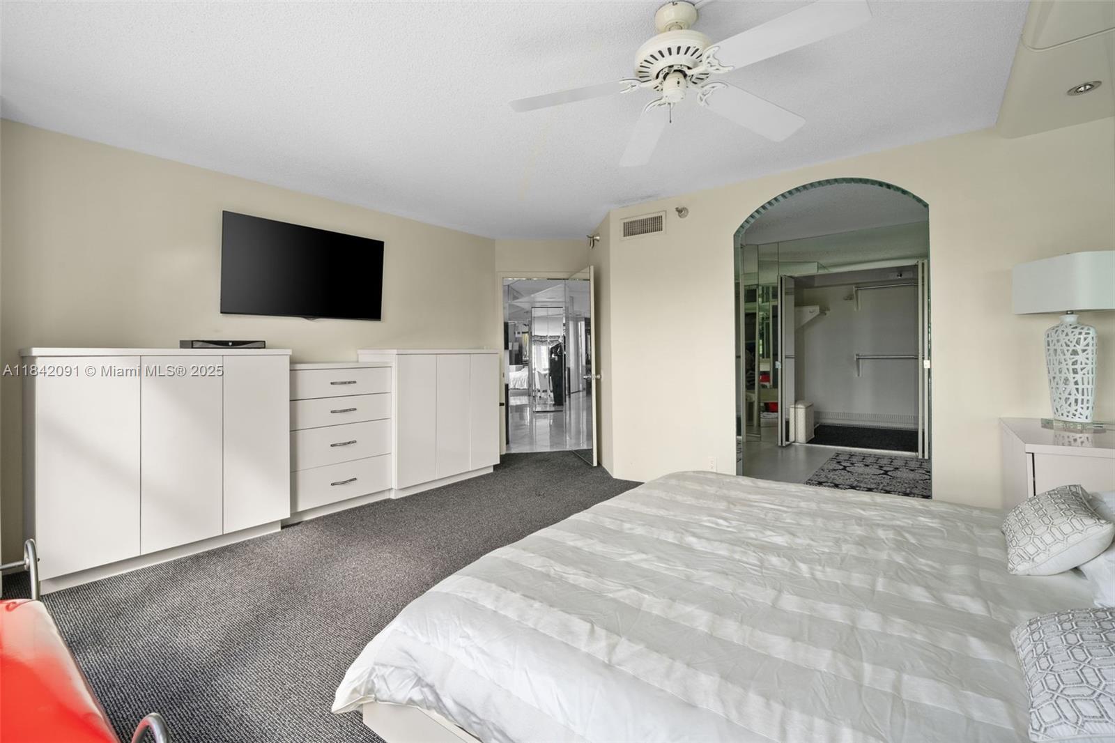 Photo of 19101 36th Ct  #807, Aventura, Florida, 33180 - 