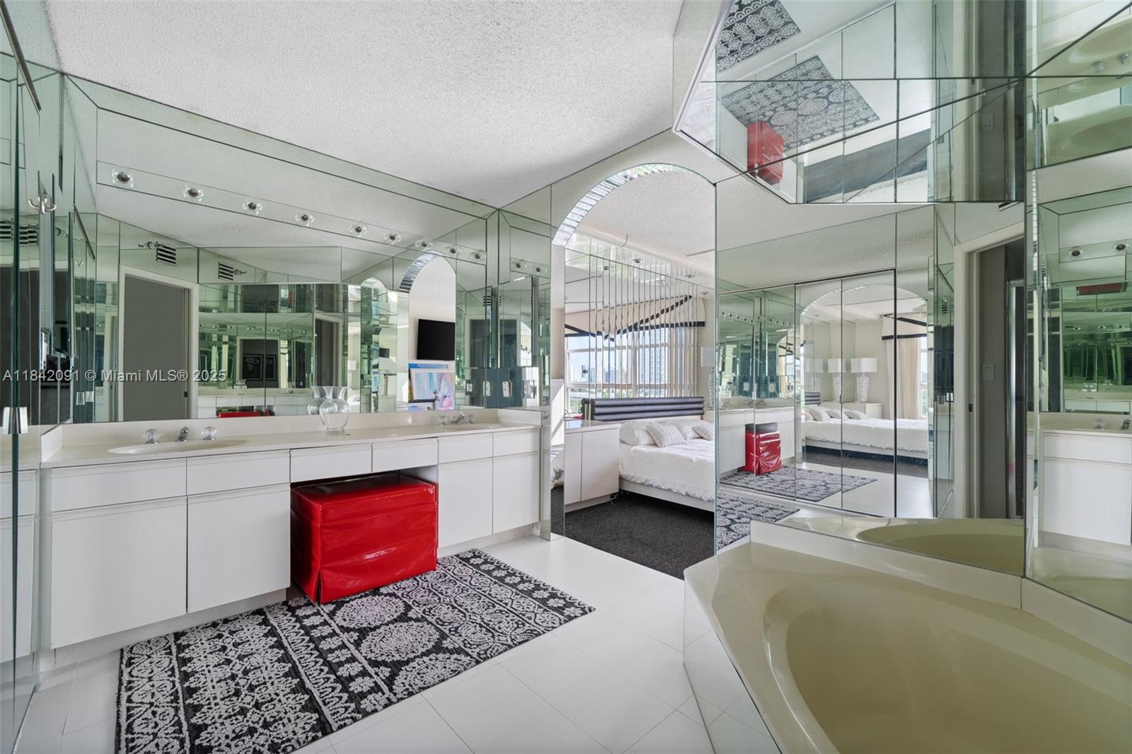 Photo of 19101 36th Ct  #807, Aventura, Florida, 33180 - 