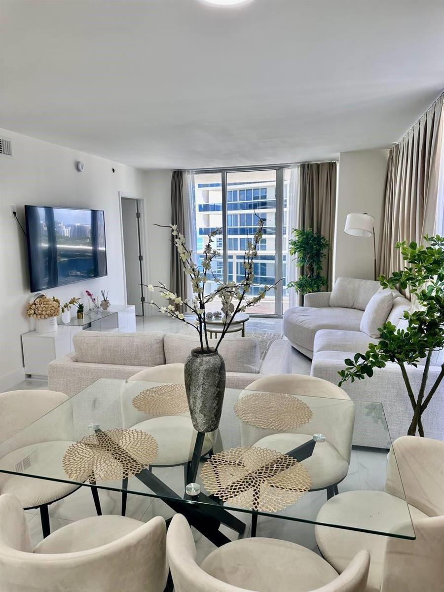 2406 2 / 2 1458 sq. ft. $ 2026-06-11 0 Photo