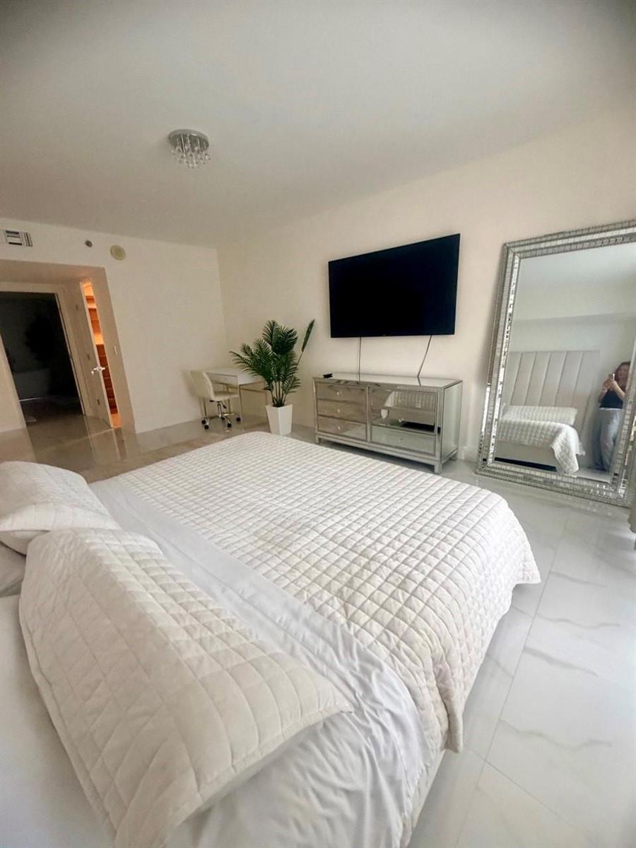 2406 2 / 2 1458 sq. ft. $ 2026-06-11 0 Photo