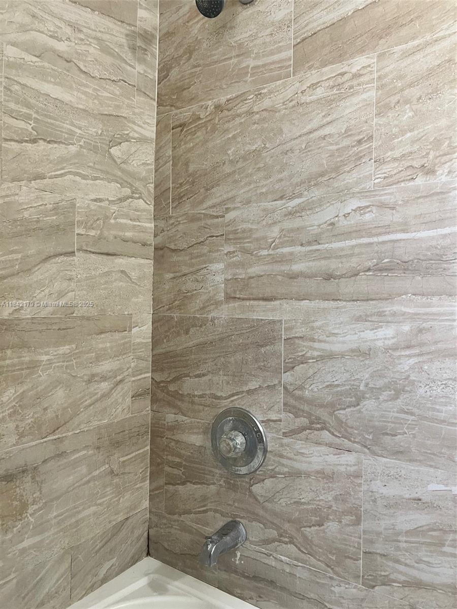 See details / sq. ft. $ 2025-07-18 0 Photo