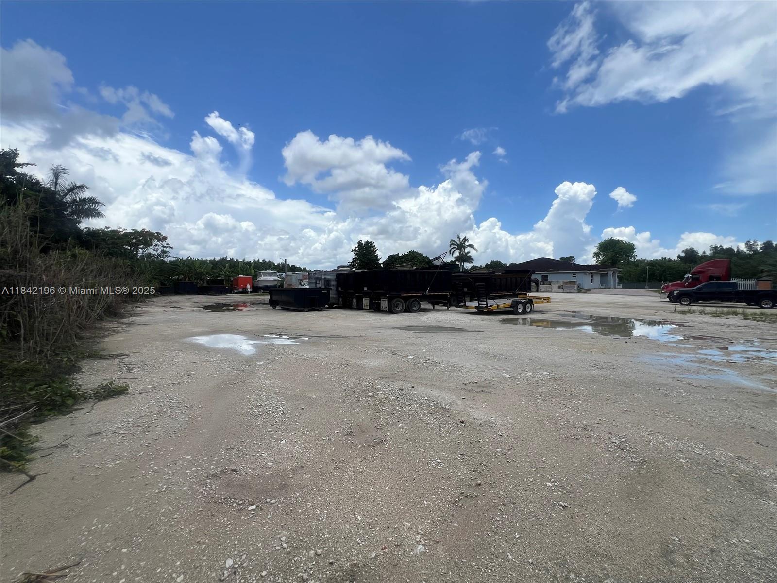 See details / sq. ft. $ 2025-07-17 0 Photo