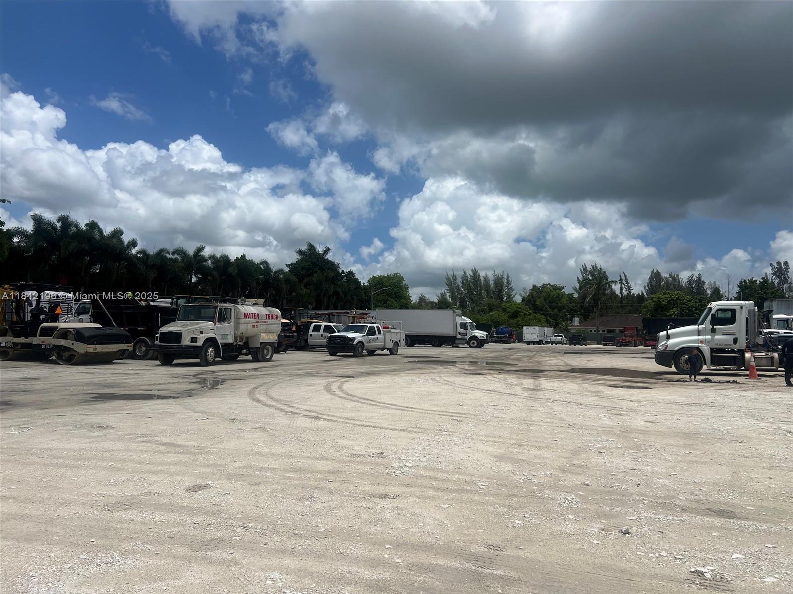 See details / sq. ft. $ 2025-07-17 0 Photo