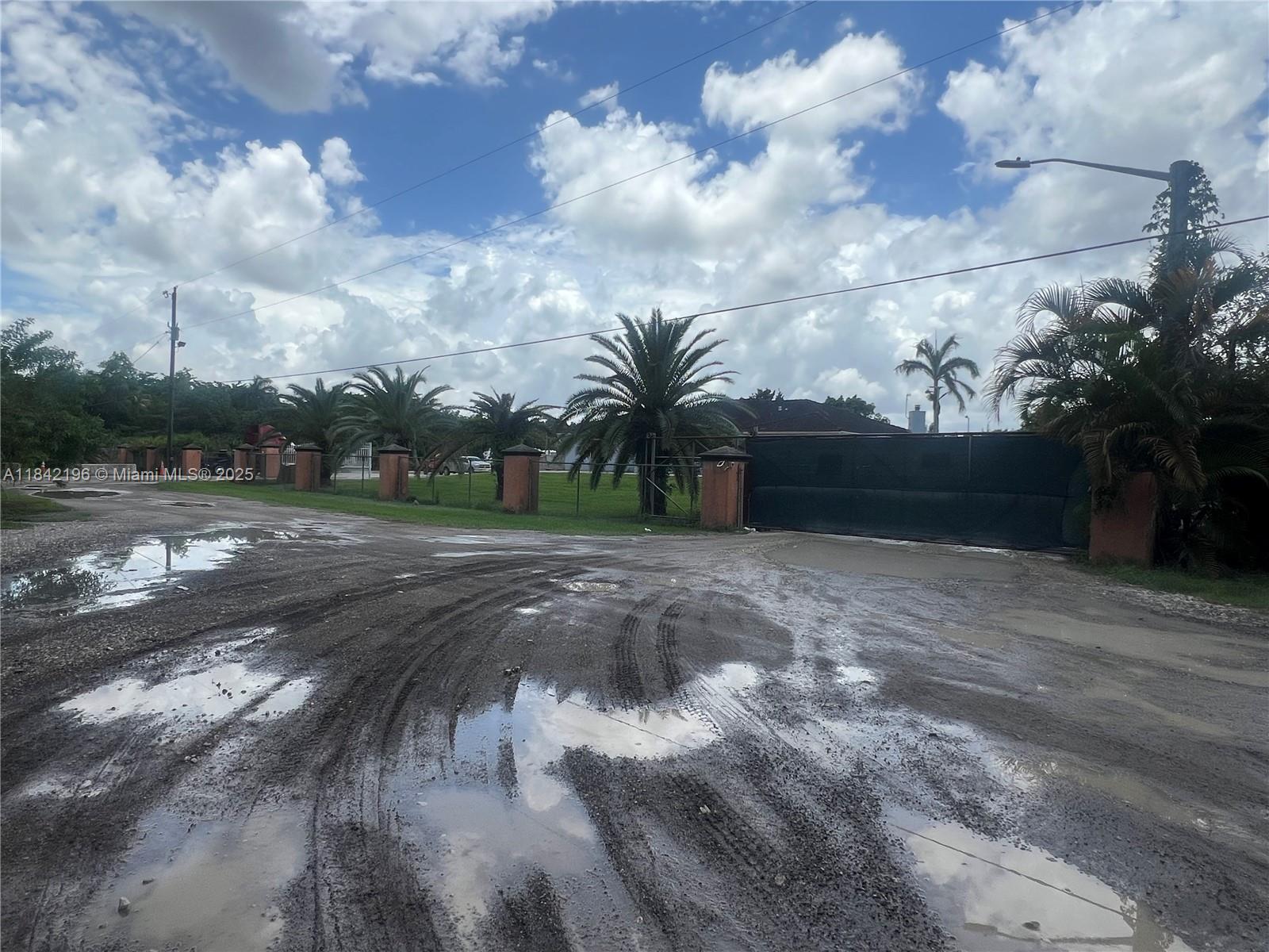 See details / sq. ft. $ 2025-07-17 0 Photo