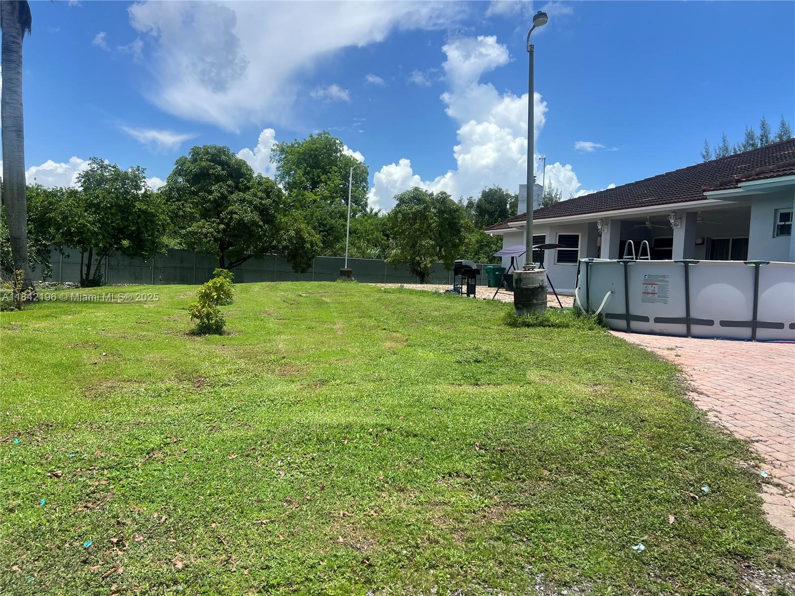 See details / sq. ft. $ 2025-07-17 0 Photo
