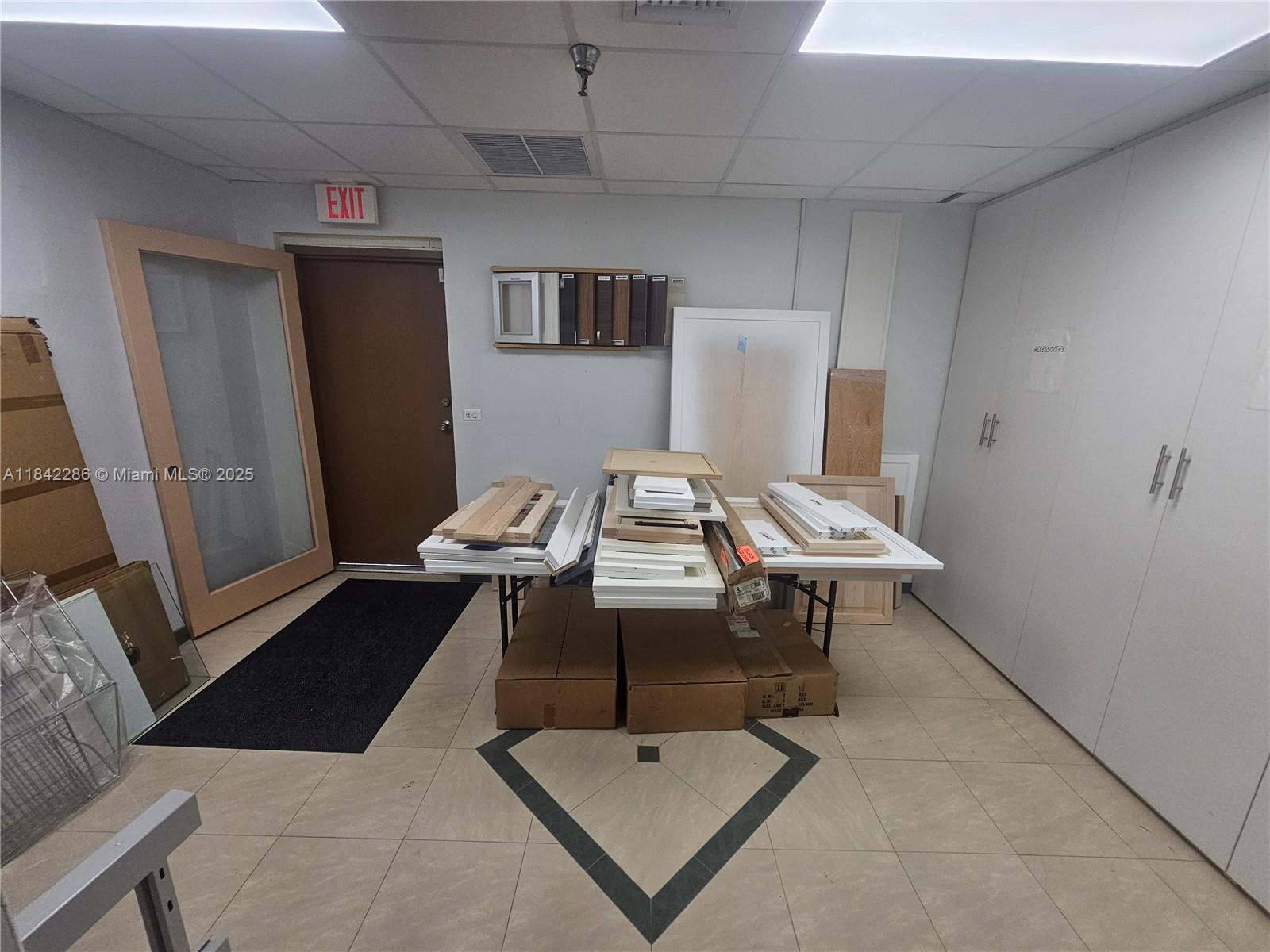 See details / sq. ft. $ 2025-07-17 0 Photo