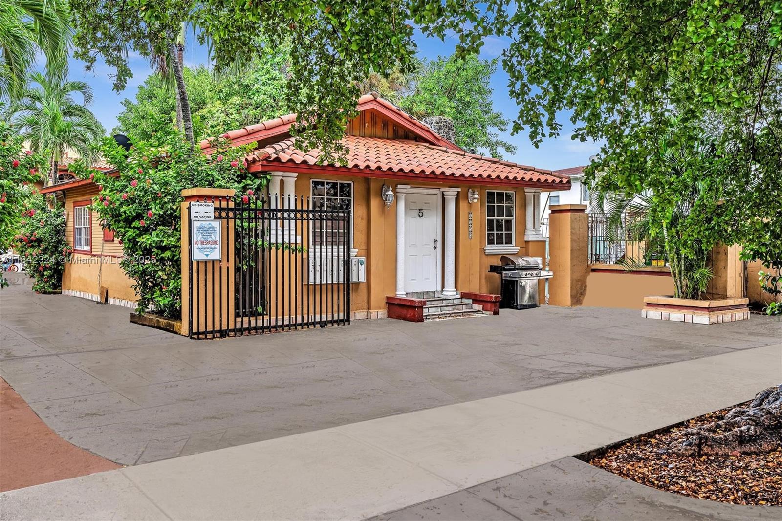Ver detalles / 6000 sq. ft. $ 2025-07-17 0 foto