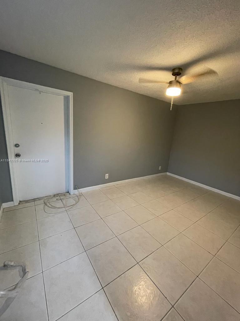Ver detalles / 2768 sq. ft. $ 2025-07-17 0 foto