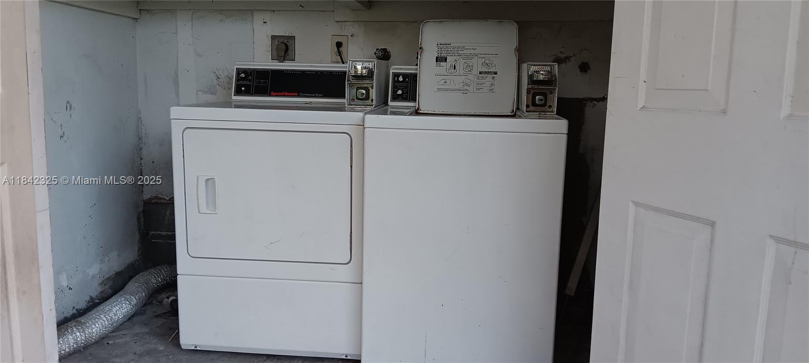 Ver detalles / 2768 sq. ft. $ 2025-07-17 0 foto