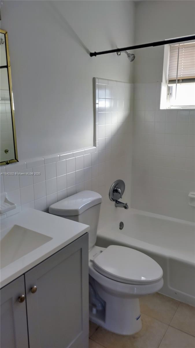 Ver detalles / 1980 sq. ft. $ 2025-07-17 0 foto