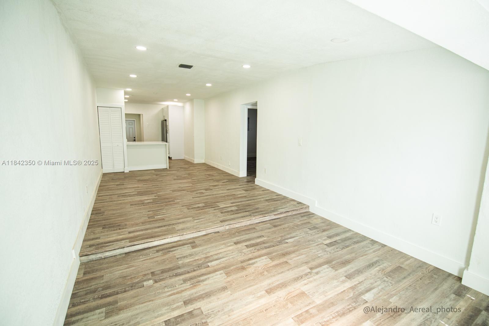 Ver detalles / 1850 sq. ft. $ 2025-07-17 0 foto