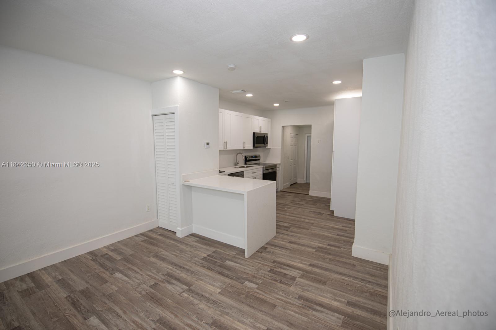 Ver detalles / 1850 sq. ft. $ 2025-07-17 0 foto