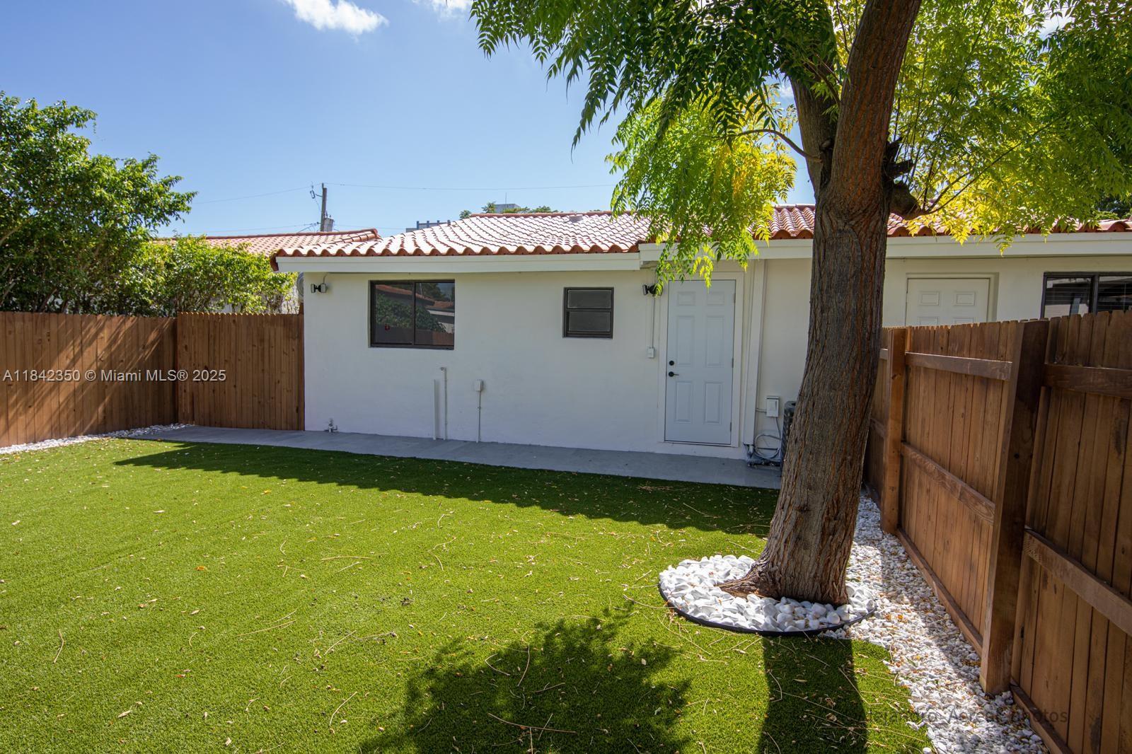 Ver detalles / 1850 sq. ft. $ 2025-07-17 0 foto
