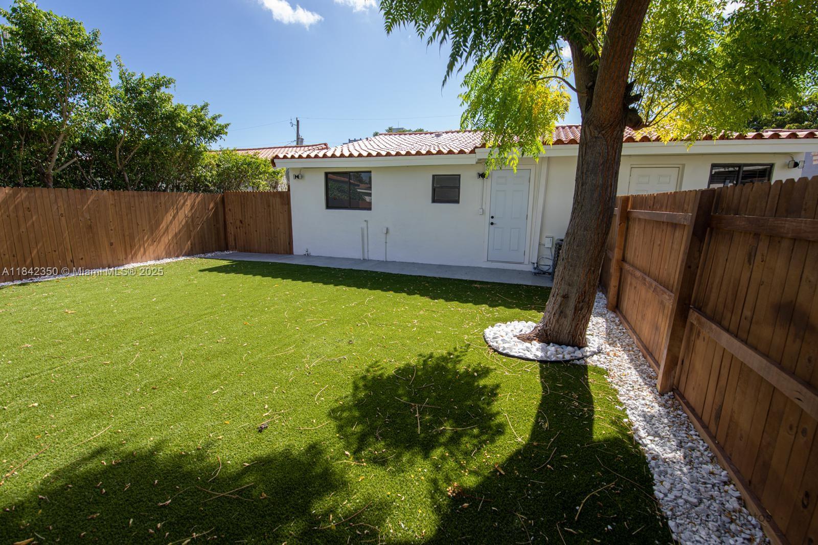 Ver detalles / 1850 sq. ft. $ 2025-07-17 0 foto