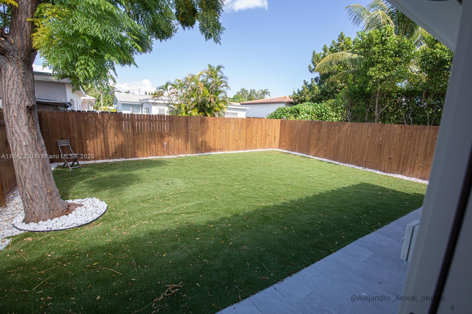 Ver detalles / 1850 sq. ft. $ 2025-07-17 0 foto