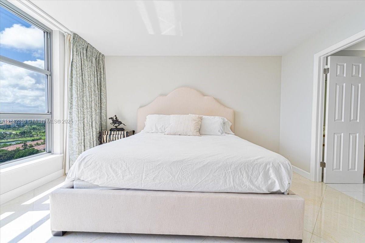 Photo of 3500 Mystic Pointe Dr  #2101, Aventura, Florida, 33180 - 