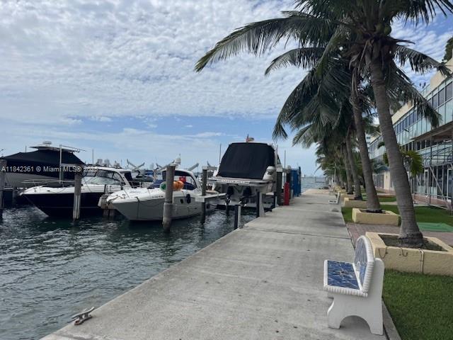 See details / sq. ft. $ 2025-08-01 0 Photo