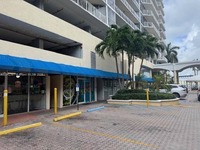 See details / sq. ft. $ 2025-08-01 0 Photo