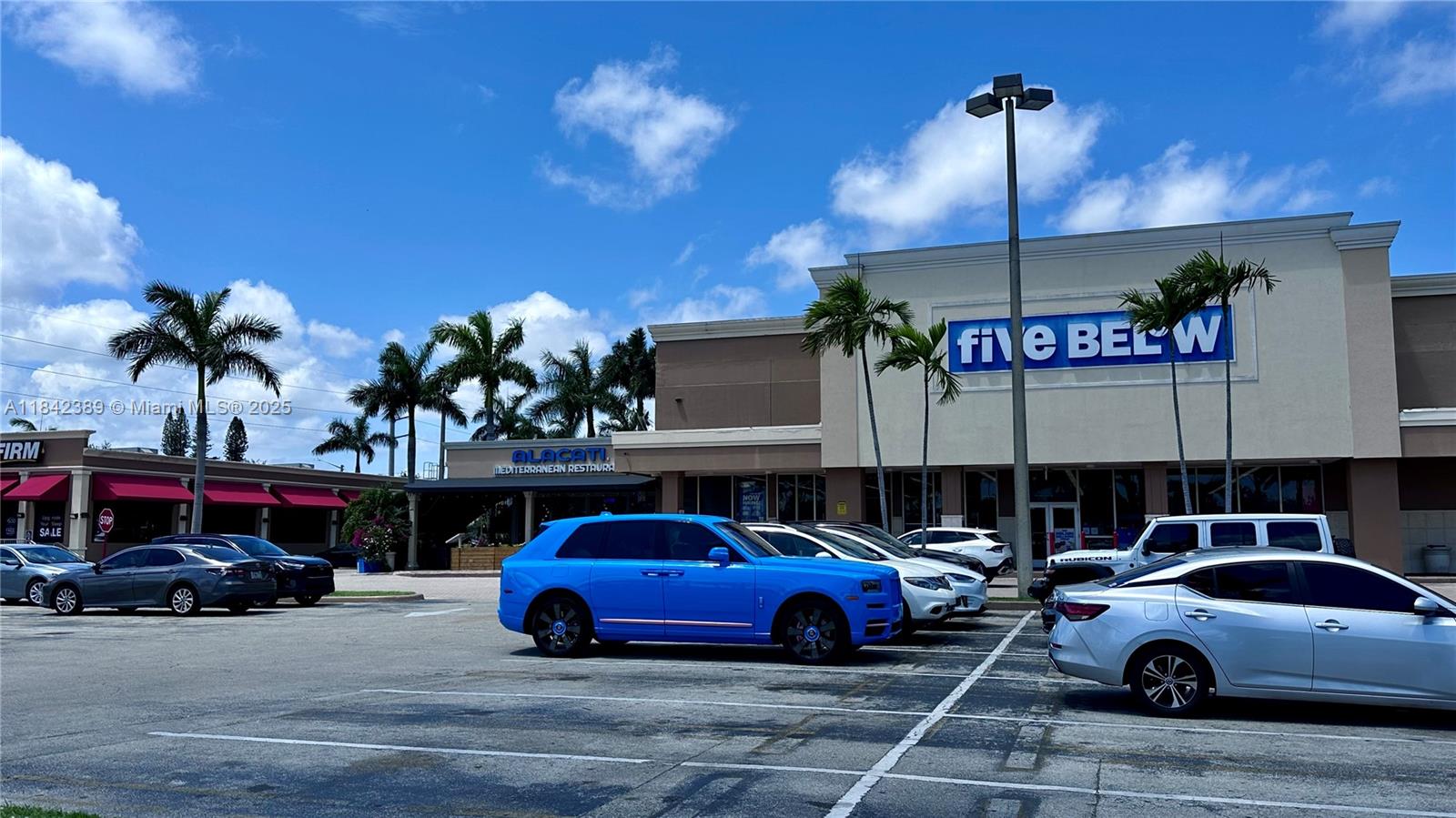Photo of 301 14th Ave  #703, Hallandale Beach, Florida, 33009 - 