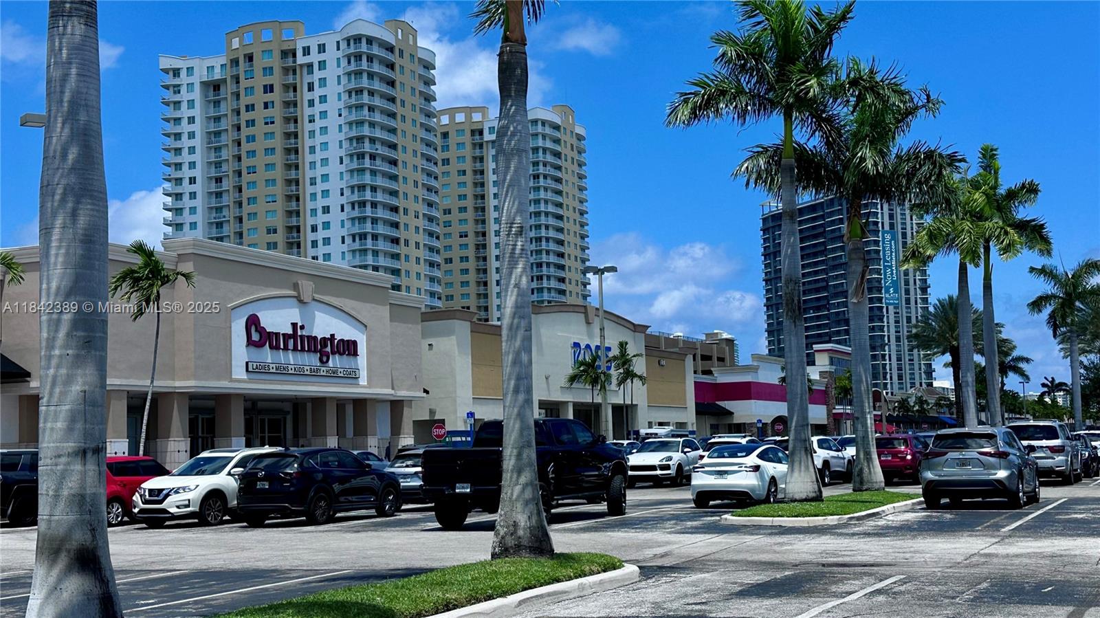 Photo of 301 14th Ave  #703, Hallandale Beach, Florida, 33009 - 