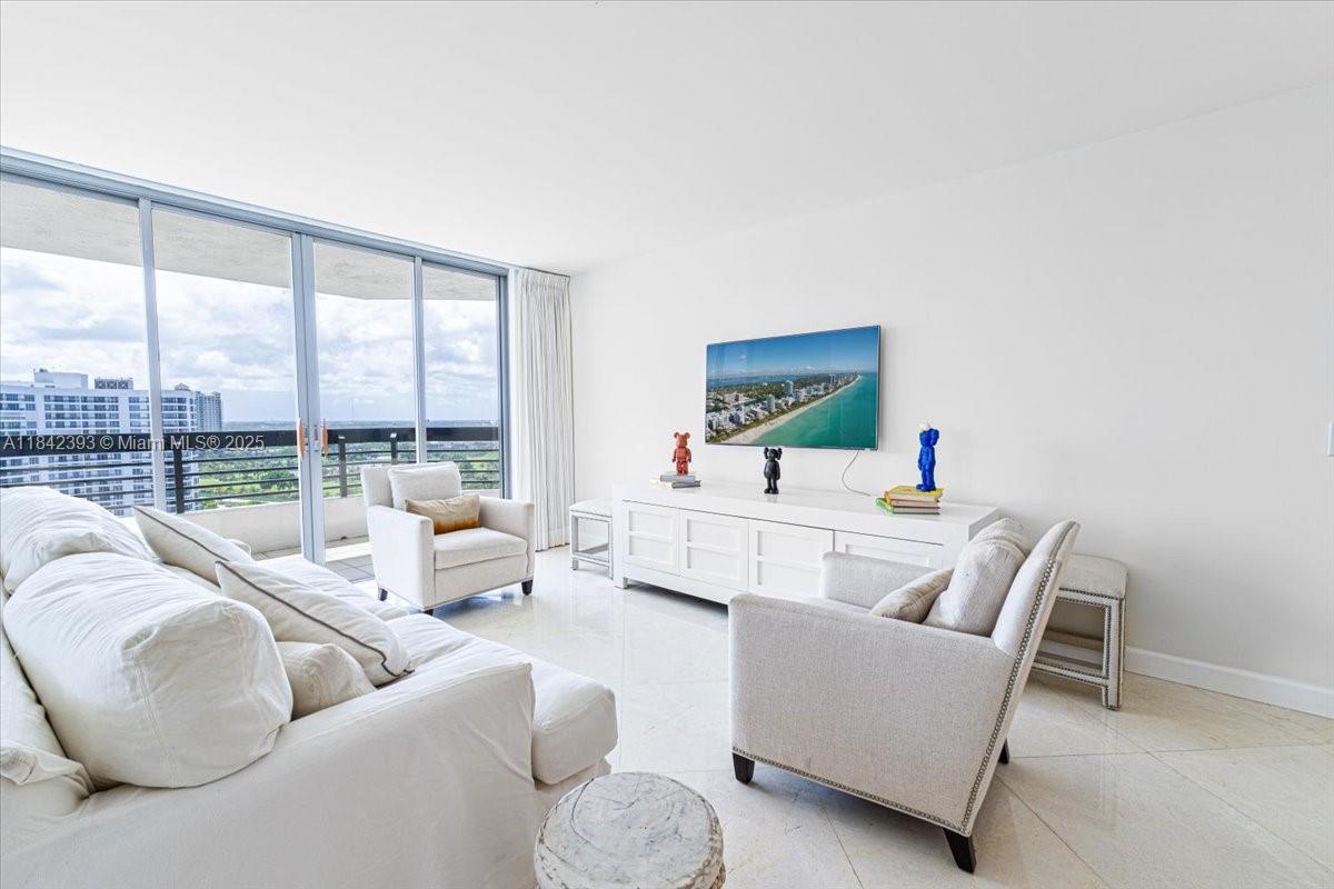 Photo of 3500 Mystic Pointe Dr  #2101, Aventura, Florida, 33180 - 