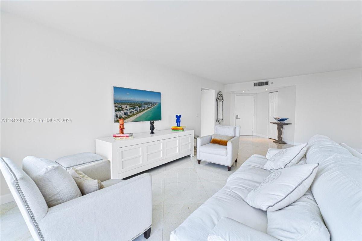 Photo of 3500 Mystic Pointe Dr  #2101, Aventura, Florida, 33180 - 