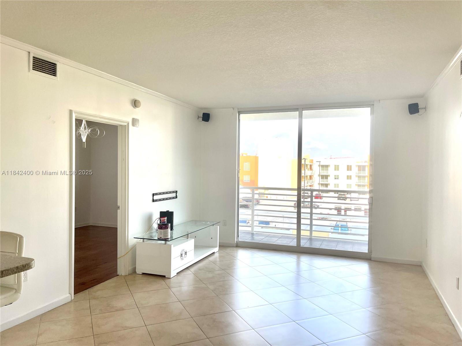 Photo of 18800 29th Ave #723, Aventura, Florida, 33180 -