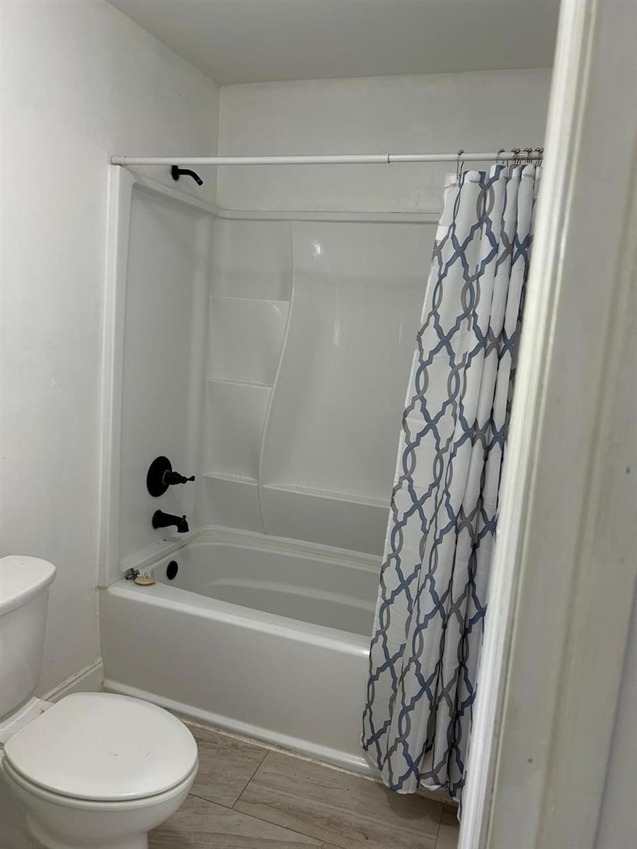 Ver detalles / 0 2397 sq. ft. $ 2026-06-21 0 foto