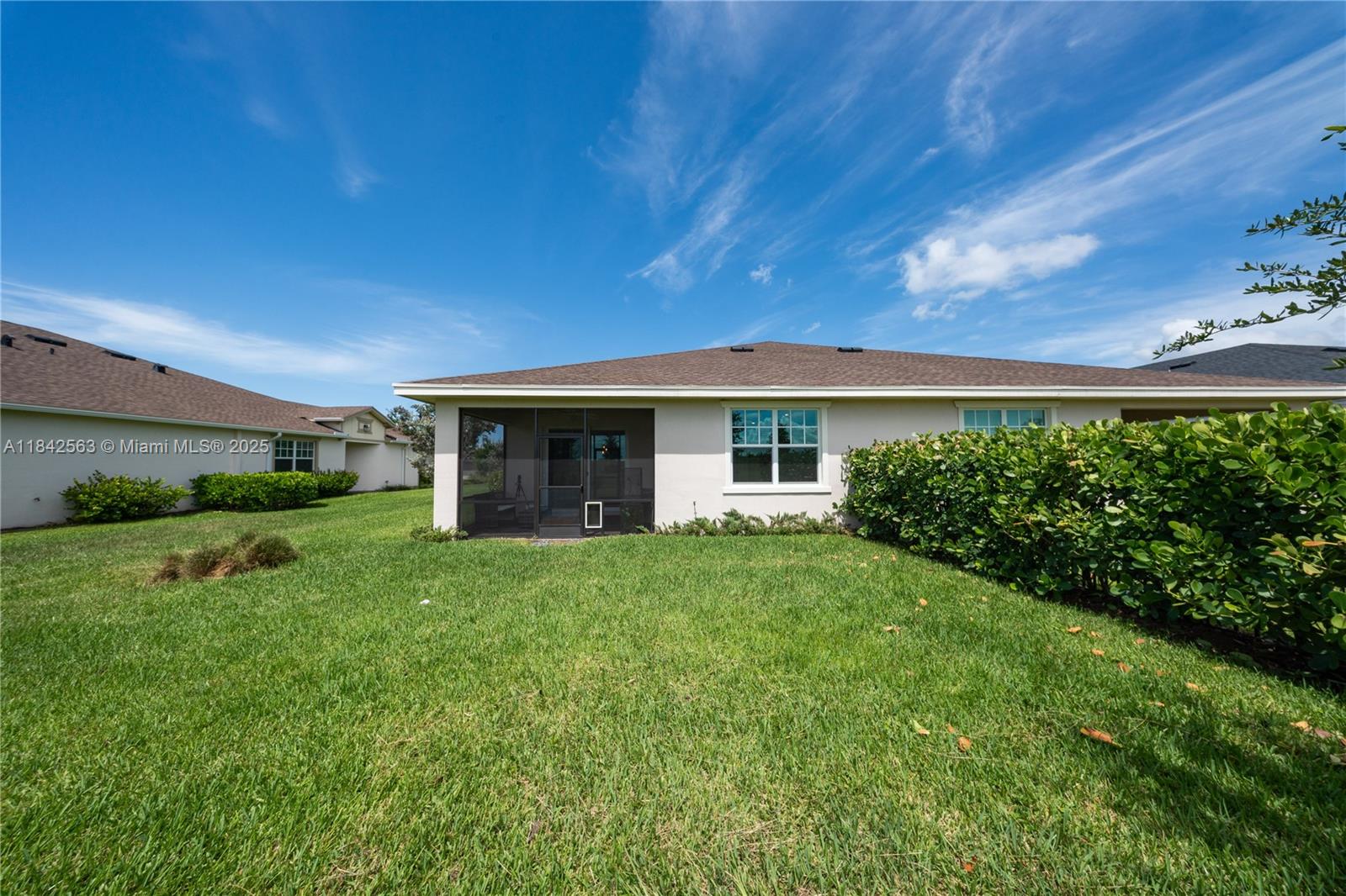 1274 3 / 2 1952 sq. ft. $ 2025-09-23 0 Photo
