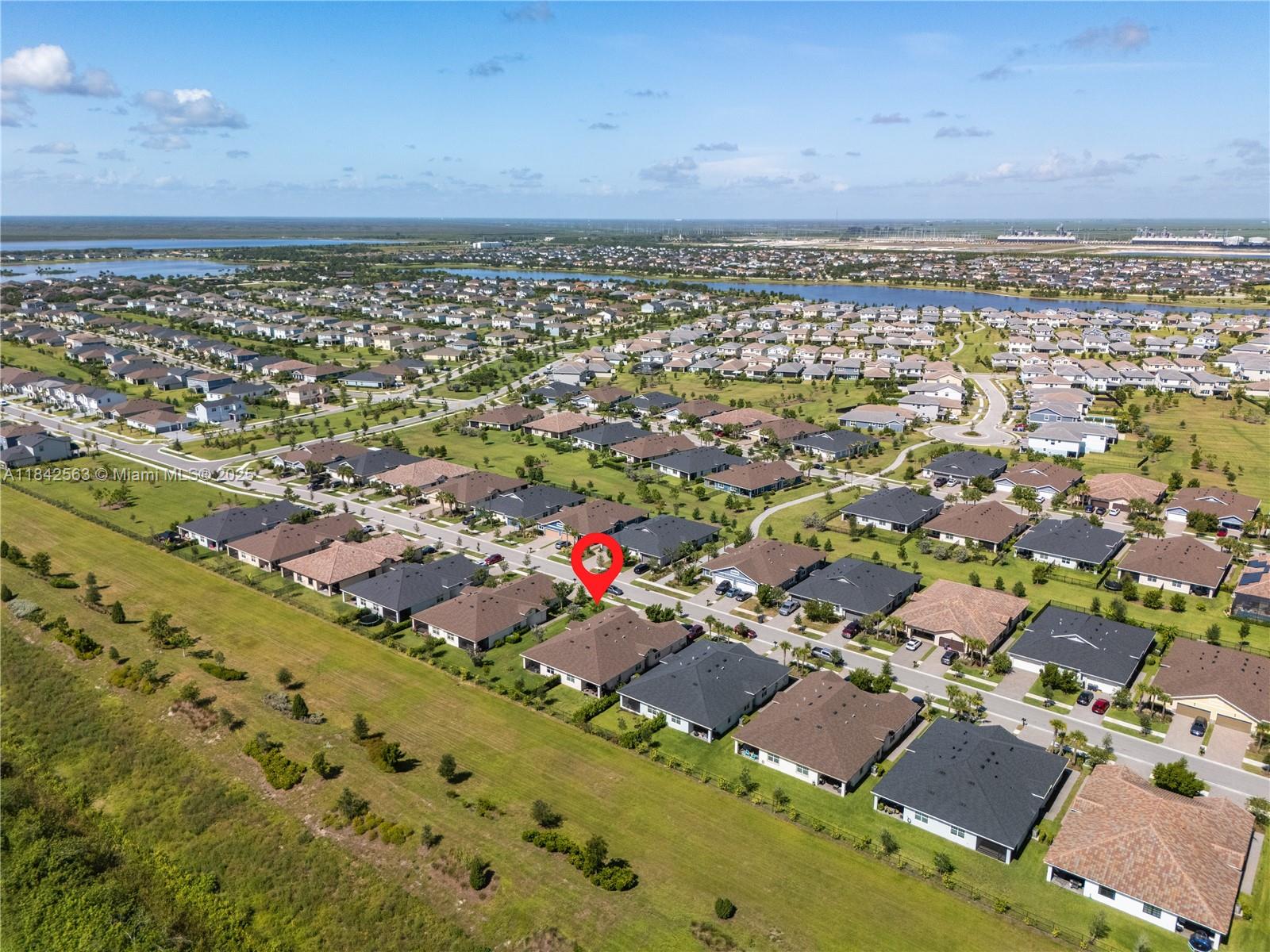 1274 3 / 2 1952 sq. ft. $ 2025-09-23 0 Photo