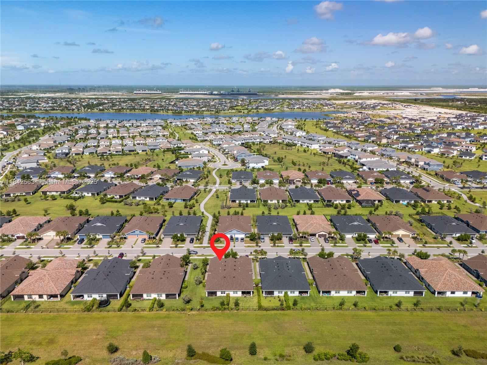 1274 3 / 2 1952 sq. ft. $ 2025-09-23 0 Photo