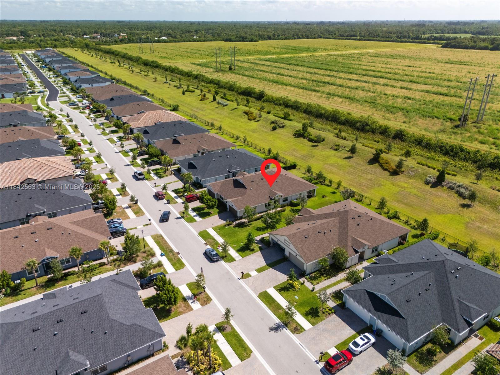 1274 3 / 2 1952 sq. ft. $ 2025-09-23 0 Photo