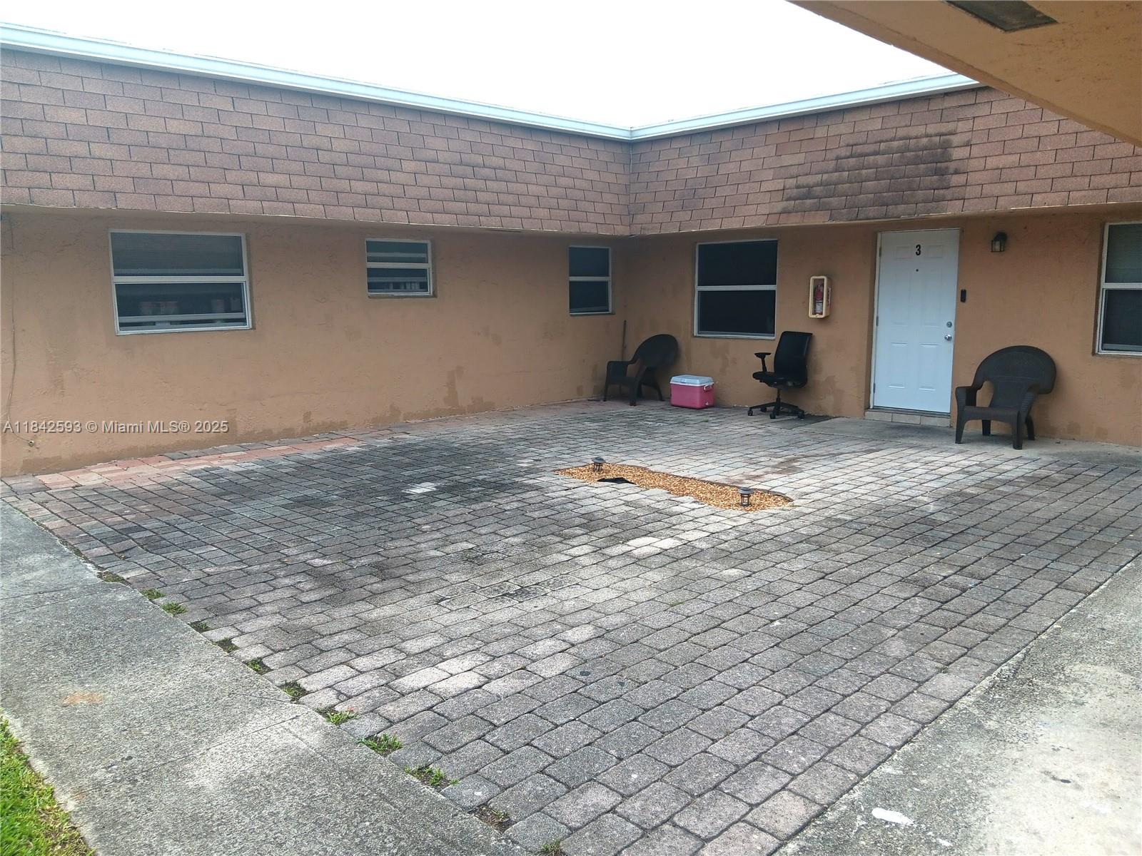 Ver detalles / 3892 sq. ft. $ 2025-07-17 0 foto