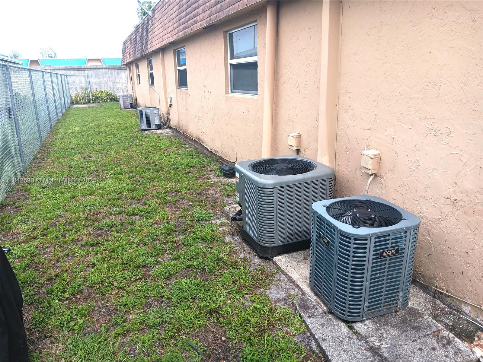 Ver detalles / 3892 sq. ft. $ 2025-07-17 0 foto