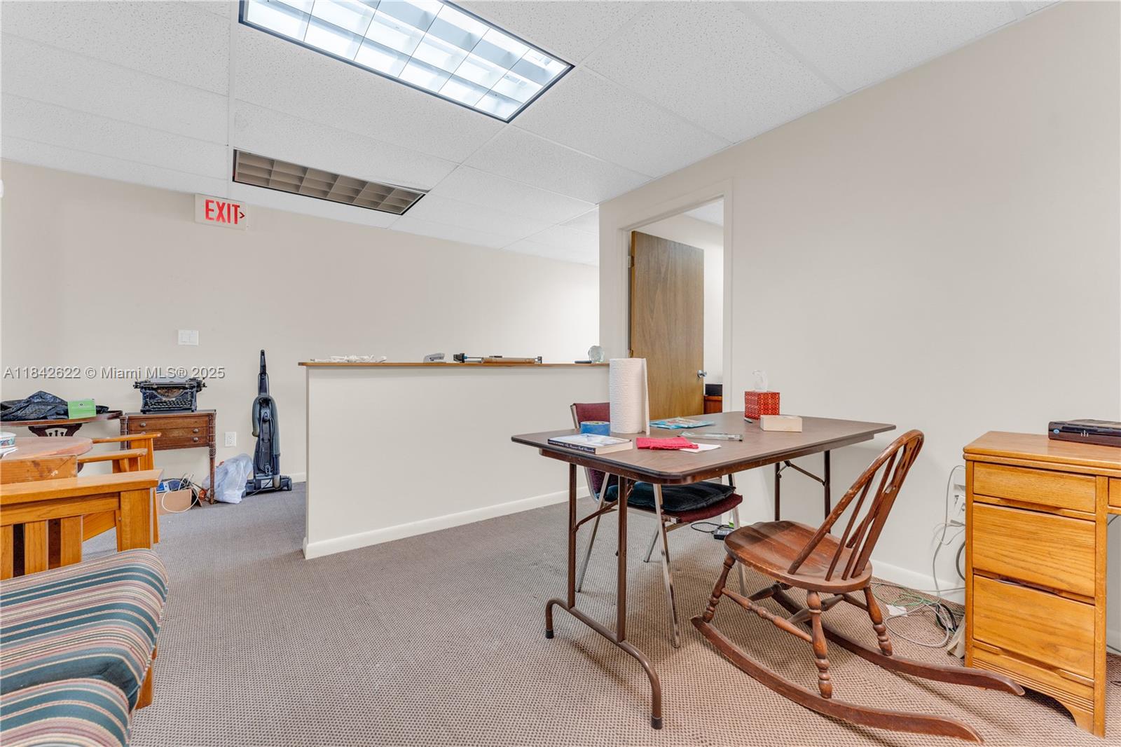See details D42 / sq. ft. $ 2025-07-17 0 Photo