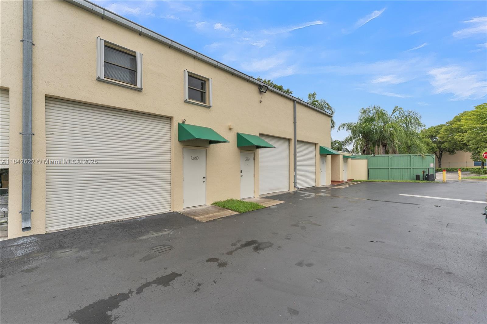 See details D42 / sq. ft. $ 2025-07-17 0 Photo