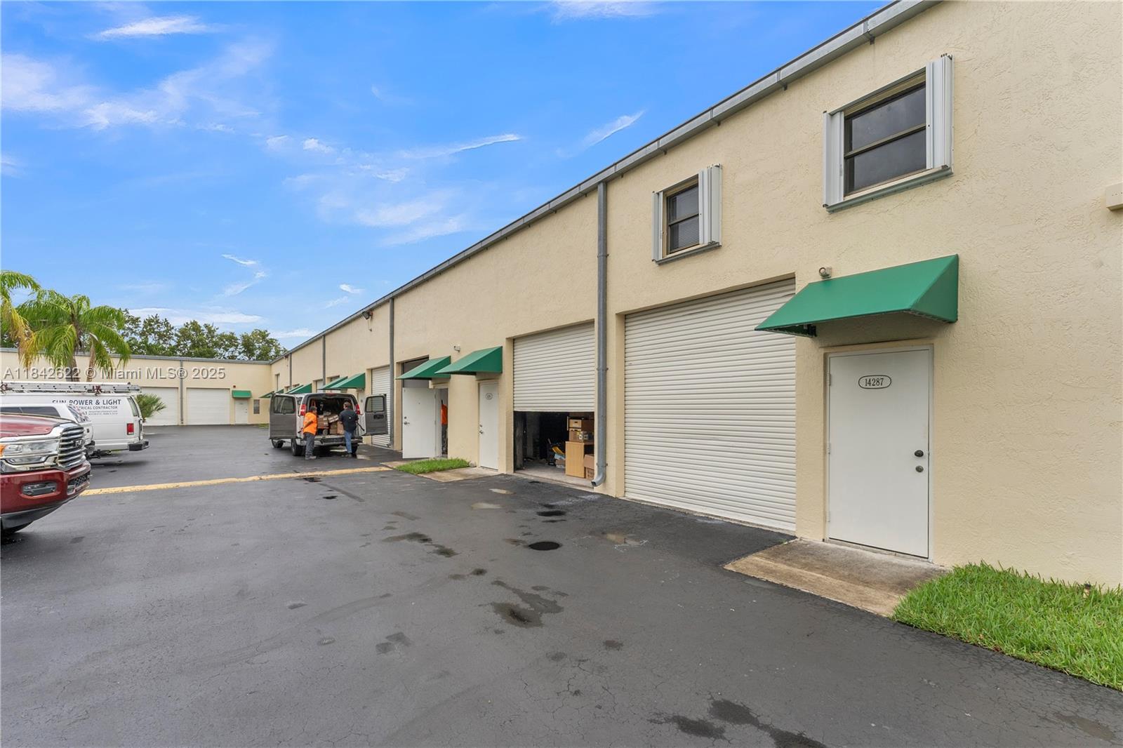 See details D42 / sq. ft. $ 2025-07-17 0 Photo