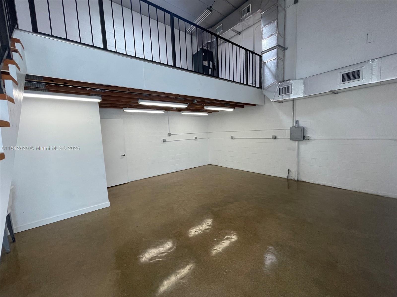 See details A-3 / sq. ft. $ 2025-07-17 0 Photo