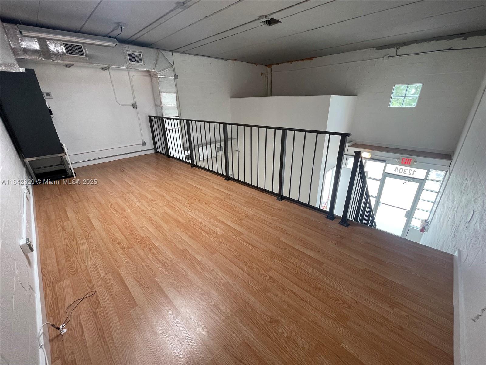 See details A-3 / sq. ft. $ 2025-07-17 0 Photo